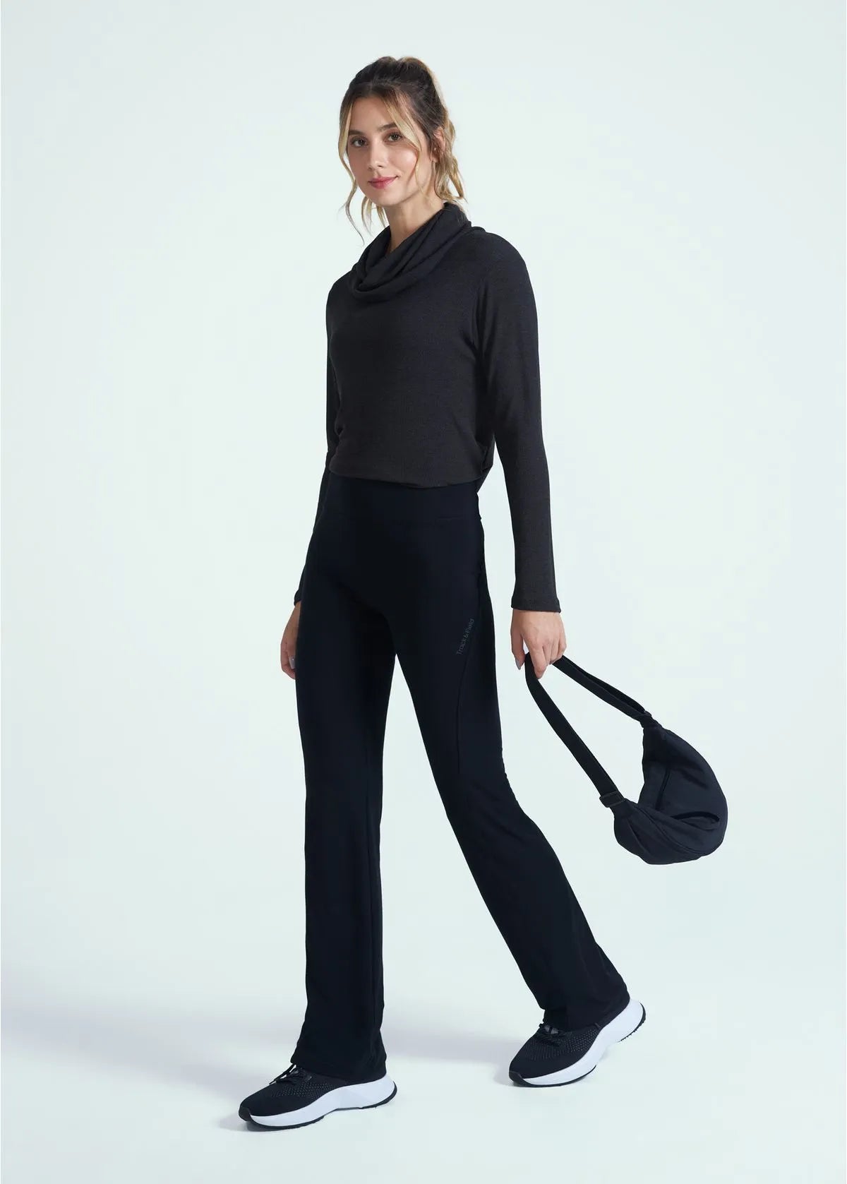 Camiseta Feminina Manga Longa Gola