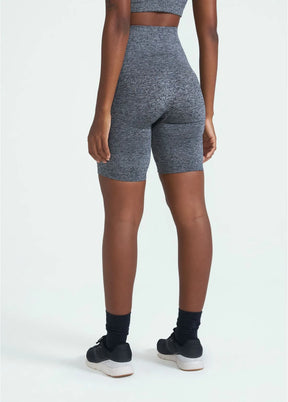 Bermuda Feminina Slim Skin Adapt