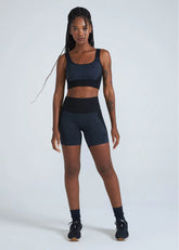 Bermuda Feminina Skin Recortes