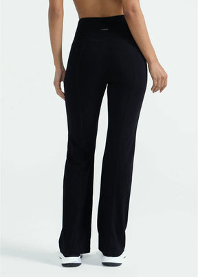 Calça Feminina Básica Recortes